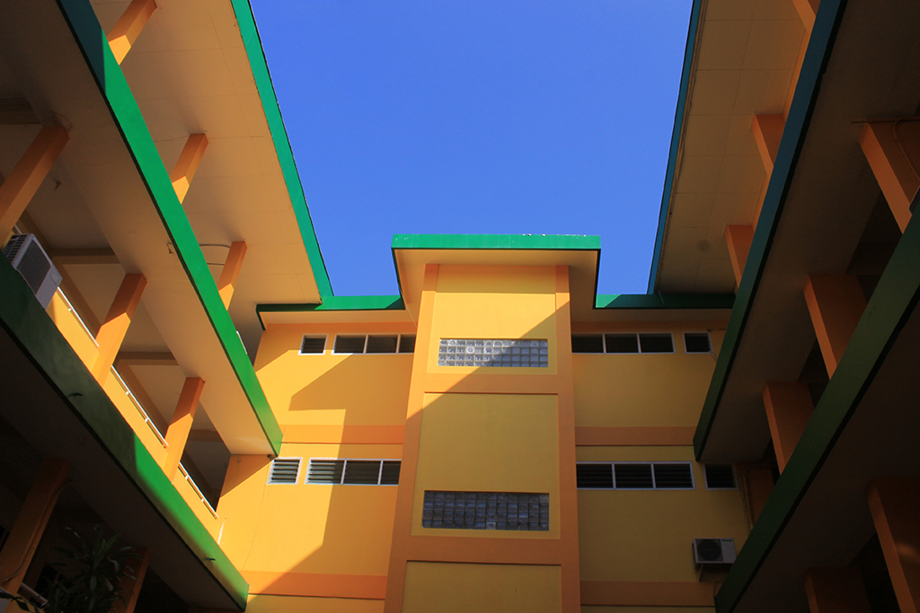 GEDUNG-BELAKANG