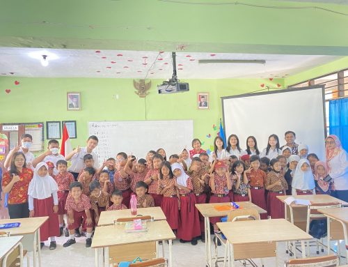 Berbagi Wawasan Lewat Kegiatan Bakti Pustaka